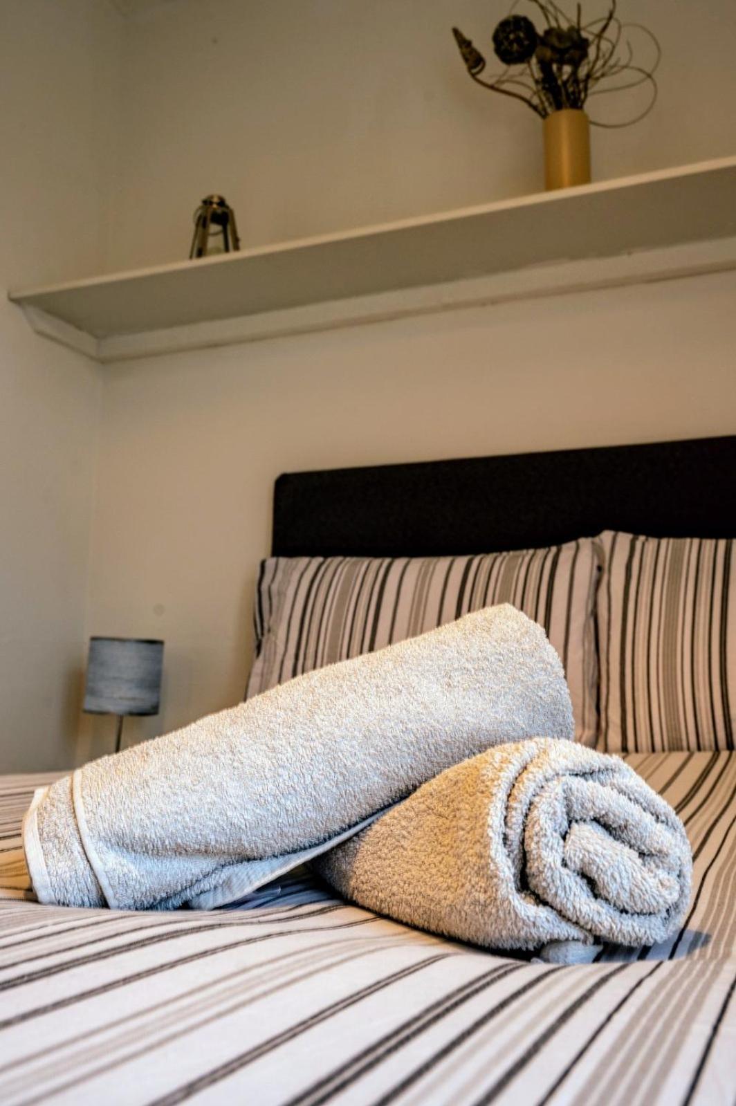 Contractor And Family Friendly Grade II Townhouse- 3 Bedrooms- Free Parking 诺里奇 外观 照片